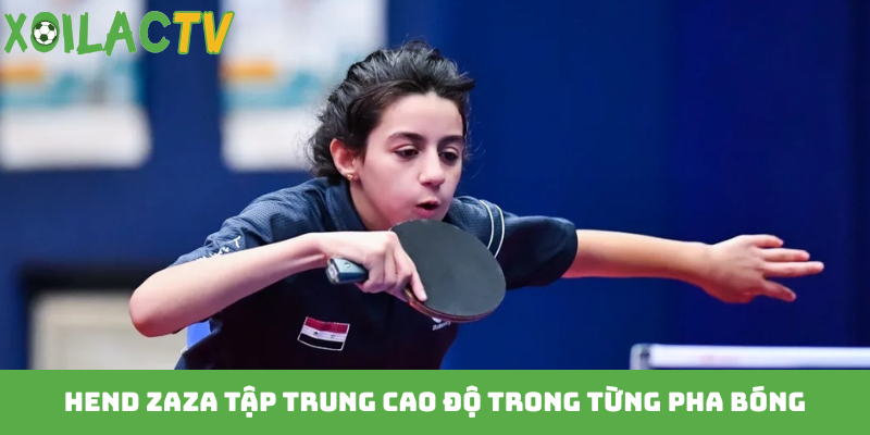 Hend Zaza tập trung cao độ trong từng pha bóng